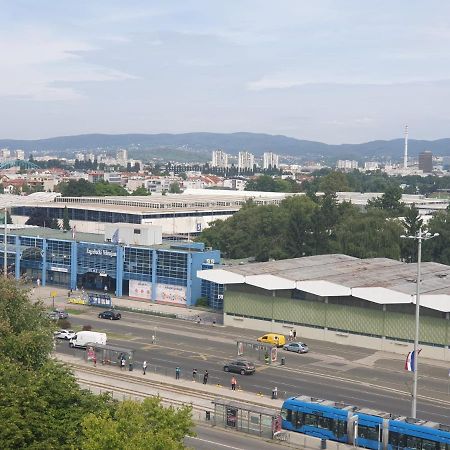 Apartman Lana ,Froudeova Ulica 3 Nasuprot Zg Velesajma Apartman Zágráb Kültér fotó
